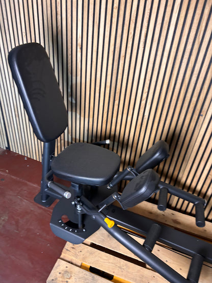 Gesäss und innerer Oberschenkel | Kombigerät | Precor Resolut | NEUWERTIG